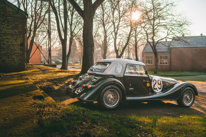 MORGAN PLUS FOUR LM62 TRASERA