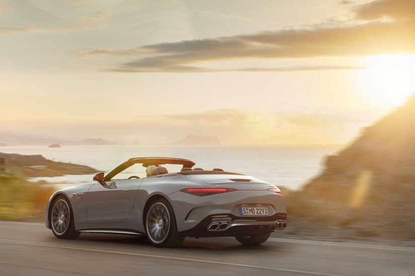 Mercedes AMG SL detras