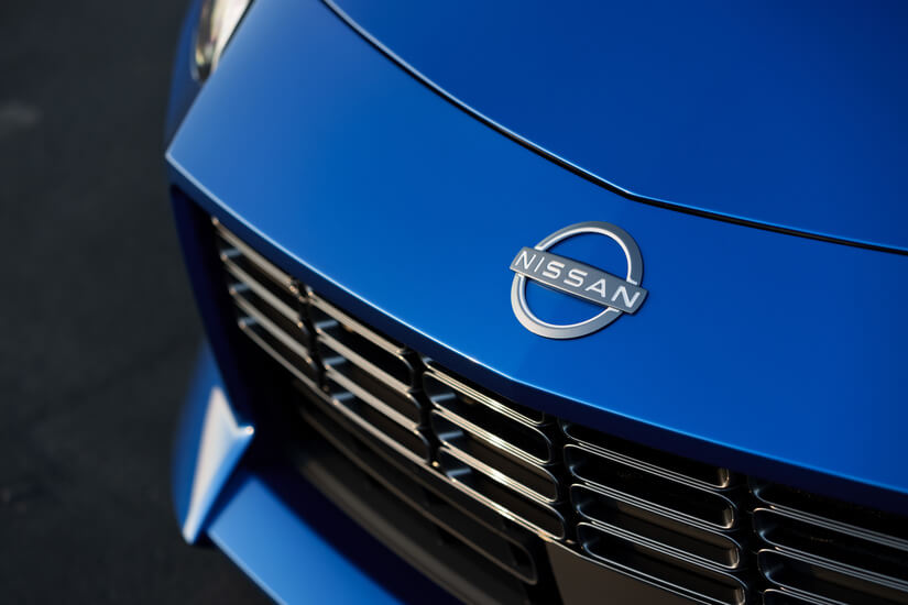 Nissan Z parrilla