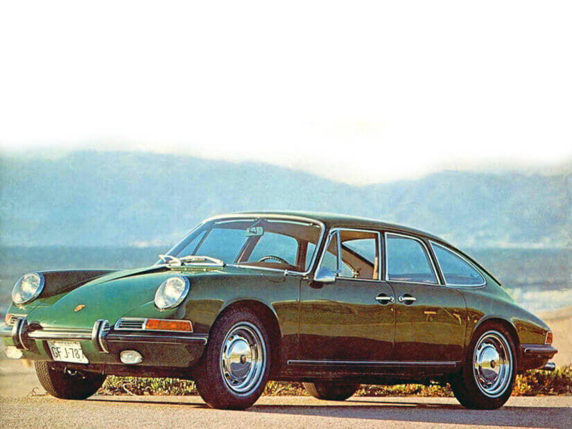 PORSCHE 911 4 PUERTAS EN VERDE