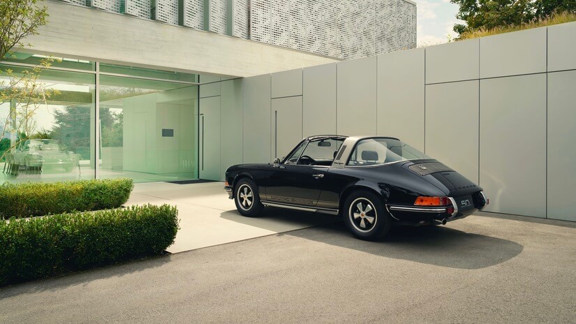 Porsche 911 S 2.4 Targa lateral