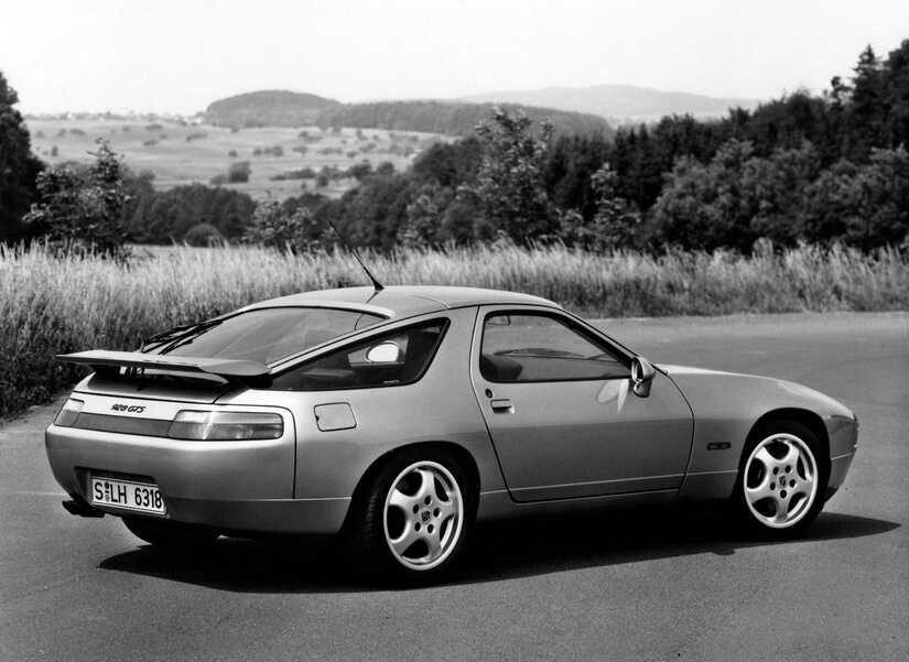 Porsche 928 trasera