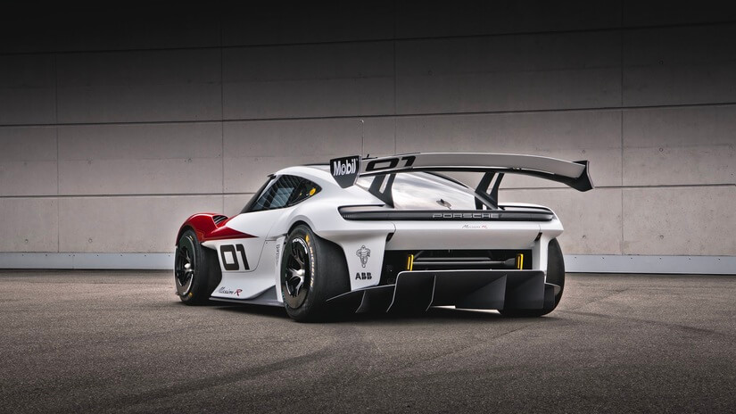 PORSCHE MISSION R trasera