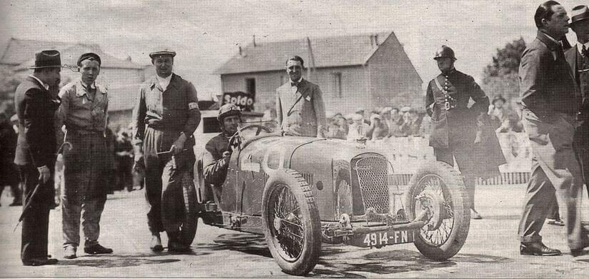 Retromovil centenario Amilcar carrera