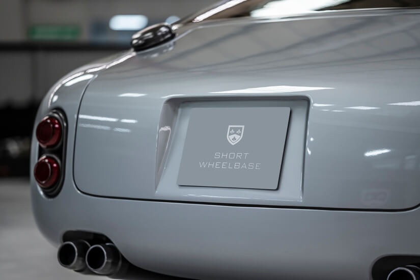 RML Short Wheelbase parte de atras