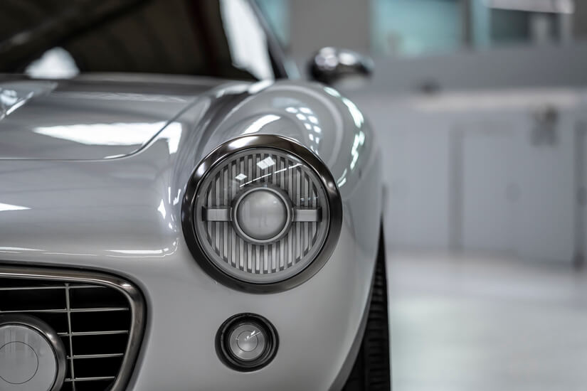 RML Short Wheelbase faros