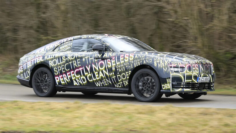 Rolls Royce Spectre rueda