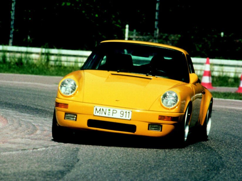 RUF Automobile en curva