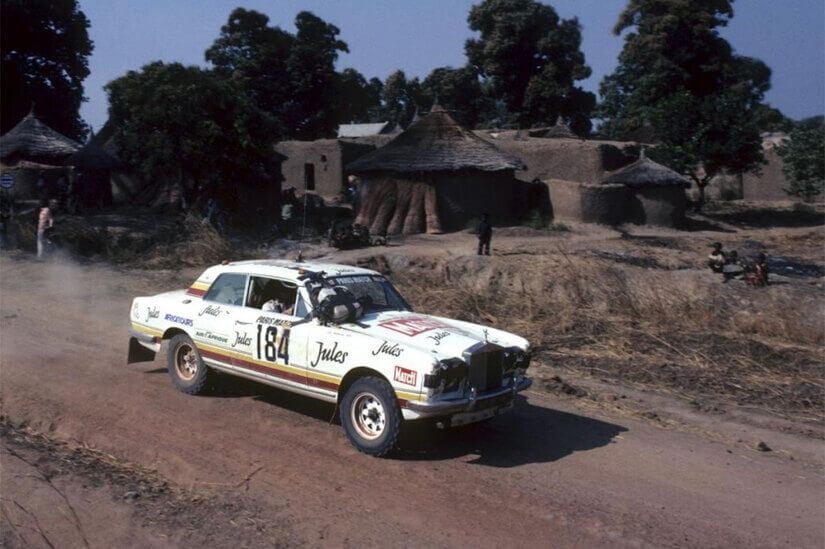 Rolls Corniche dakar en carrera