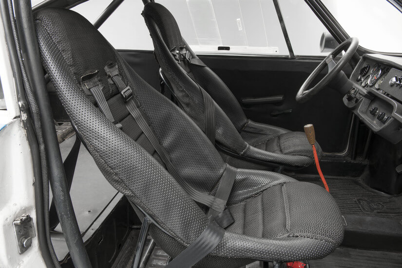 Skoda 130 RS interior