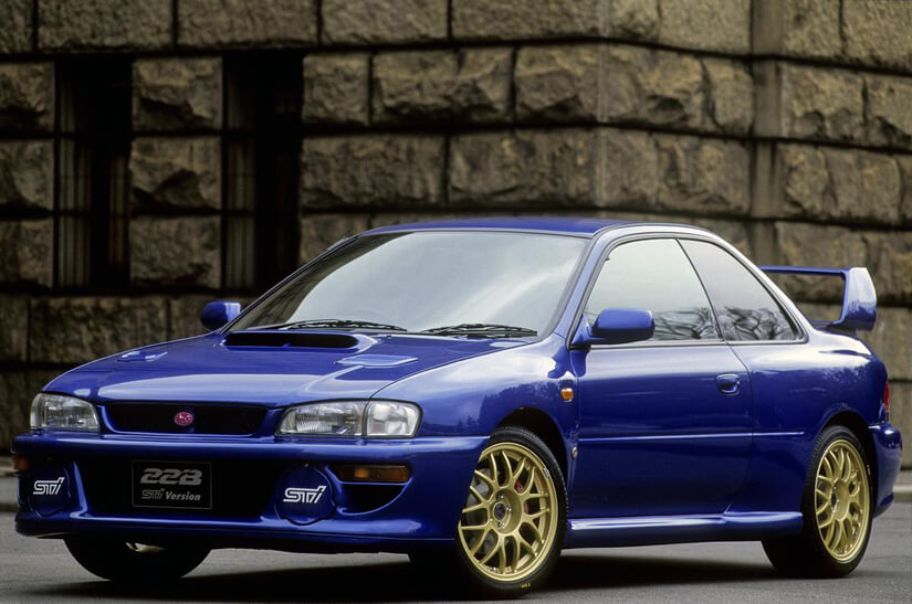Subaru Impreza STi 22 B de frente