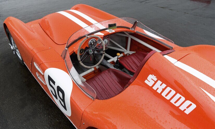 Skoda 1100 OHC lateral interior