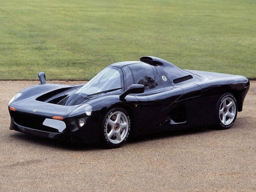 Yamaha OX99 en negro