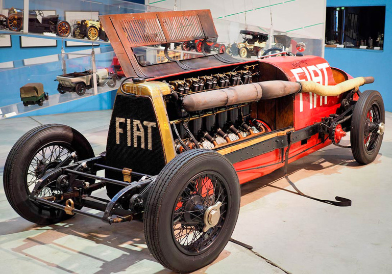 Fiat Mephistopheles fue un cazarecords del pasado siglo 