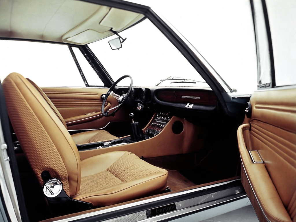 Interior del Fiat Dino Coupé