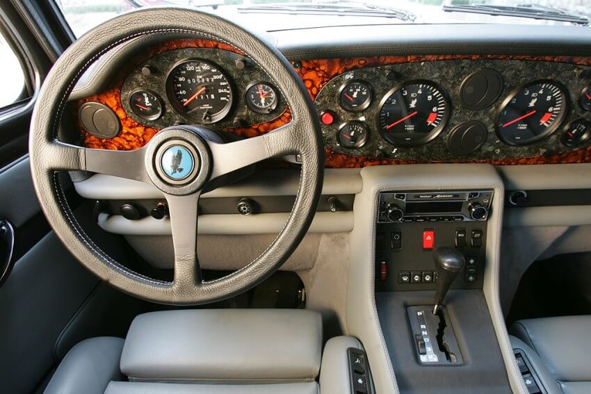 cuadro de mandos del isdera_autobahnkurier_116i