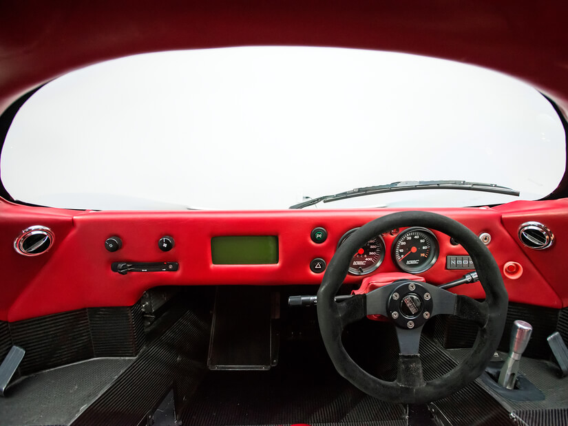 Lotec C1000 interior