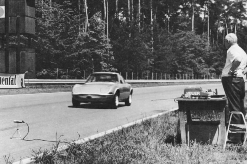 El Opel Elektro GT en el circuito alemán de Hockenheim